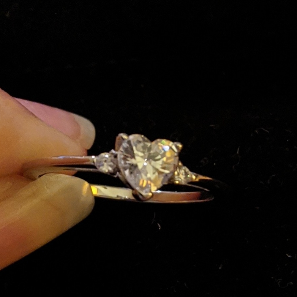 Heart shaped silver ring